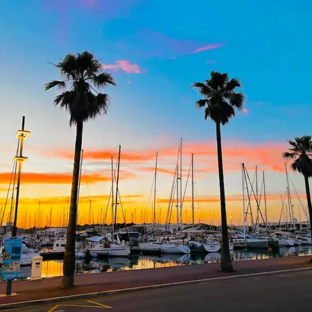 Appart, 150m, Clim, Parking - -plage Canet-en-Roussillon