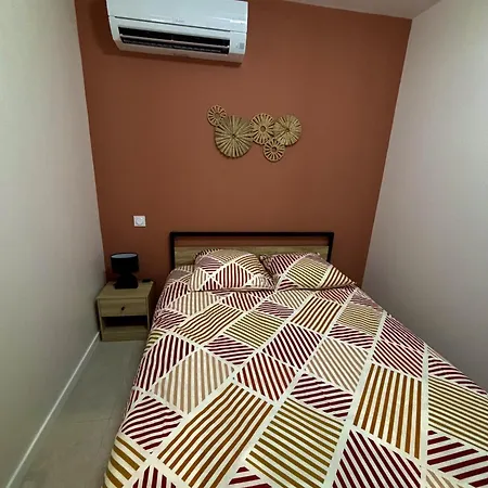 Appart, 150m, Clim, Parking - -plage 카네트